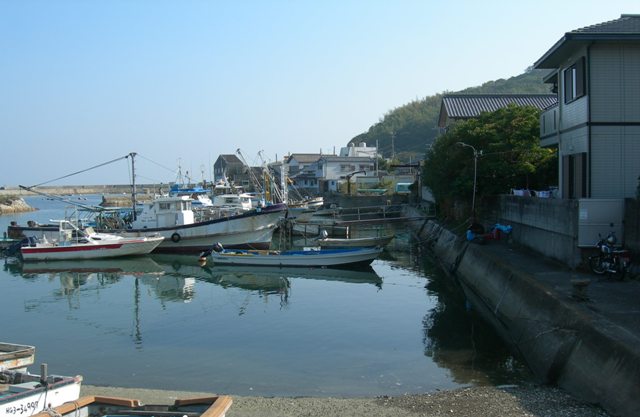 塩尾漁港12.JPG