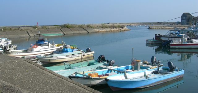 塩尾漁港14.JPG