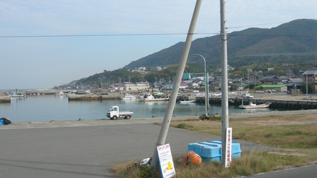 尾崎漁港04.JPG