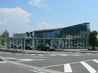 東浦バスターミナル01.JPG