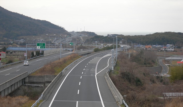 神戸淡路鳴門自動車道2.jpg